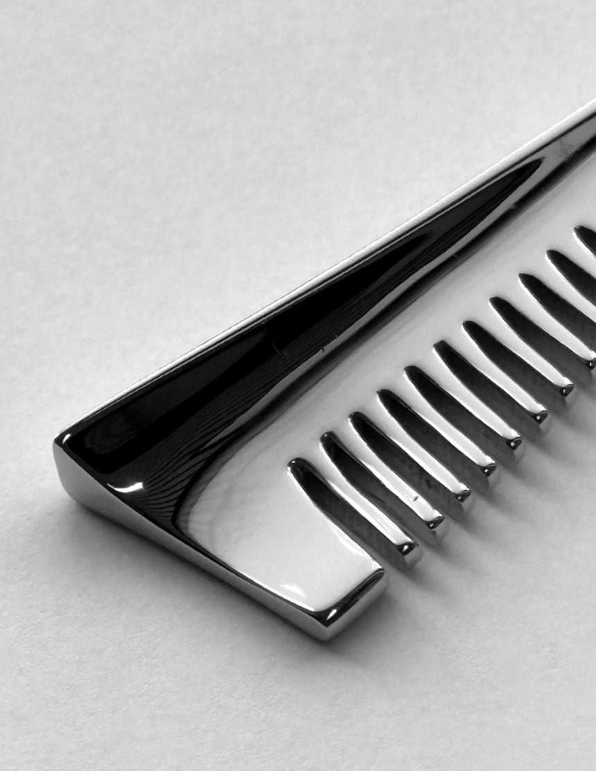 (SS26 PRE-ORDER) COMB CHARM