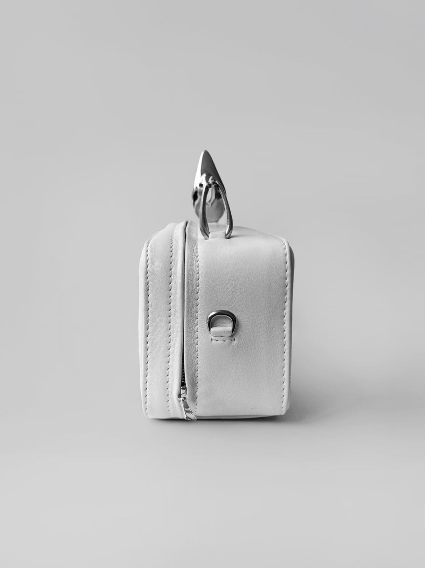 (SS26 PRE-ORDER) KNIFE BAG - WHITE
