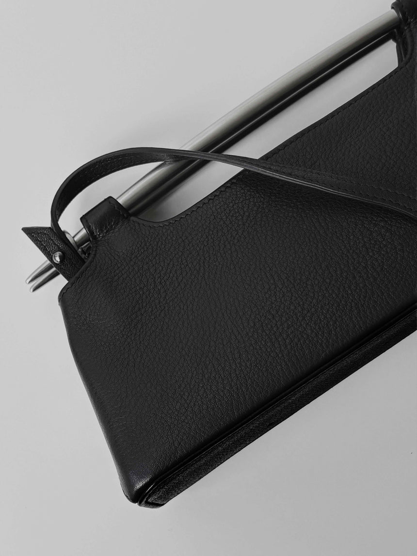 (SS26 PRE-ORDER) SMALL DAGGER BAG - BLACK