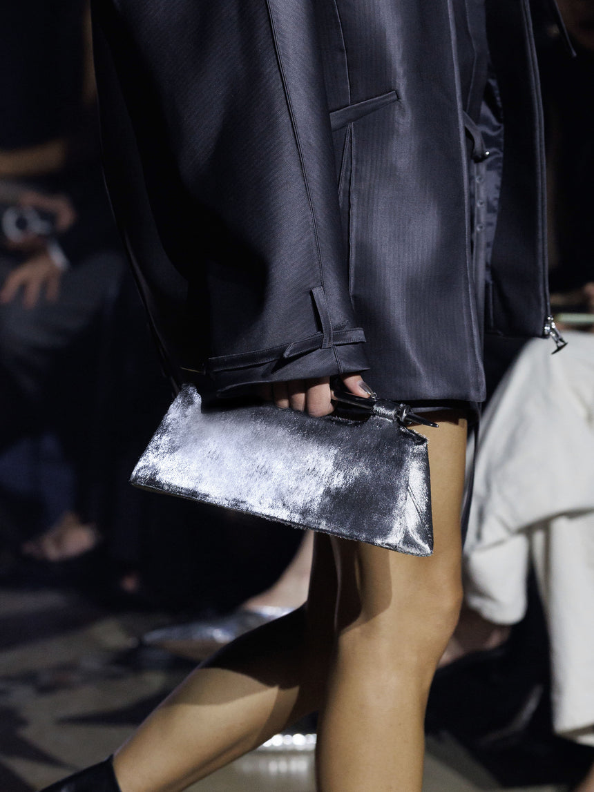 (SS26 PRE-ORDER) SMALL DAGGER BAG - SILVER