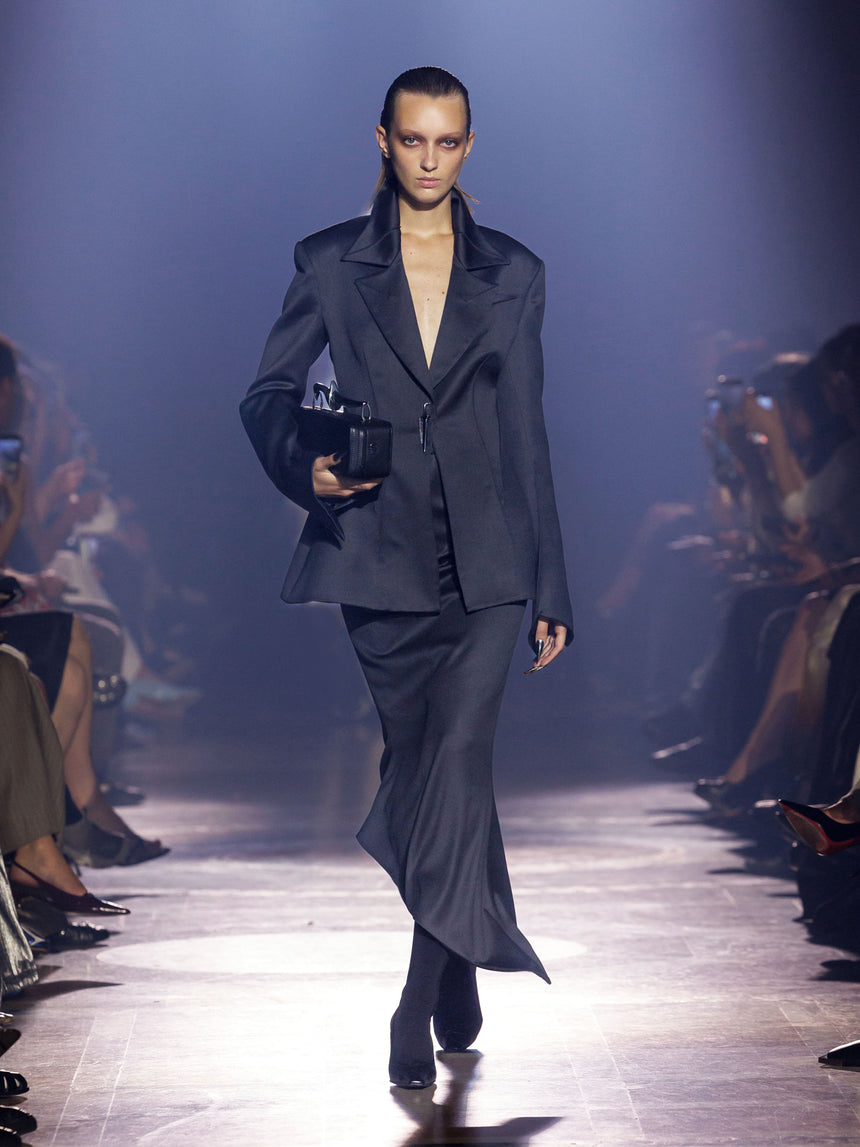 (SS26 PRE-ORDER) KNIFE SHEATH TAILORED BLAZER - DARK GREY