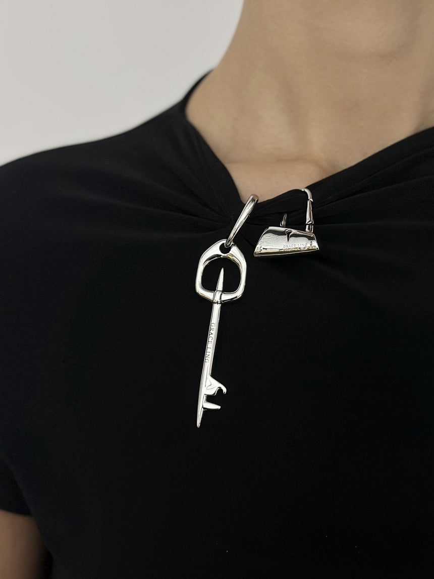 (SS26 PRE-ORDER) RELIC CHARMS TOP - BLACK