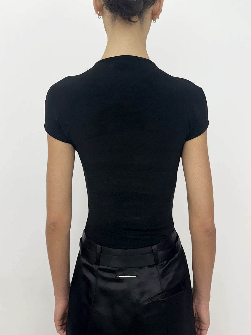(SS26 PRE-ORDER) RELIC CHARMS TOP - BLACK