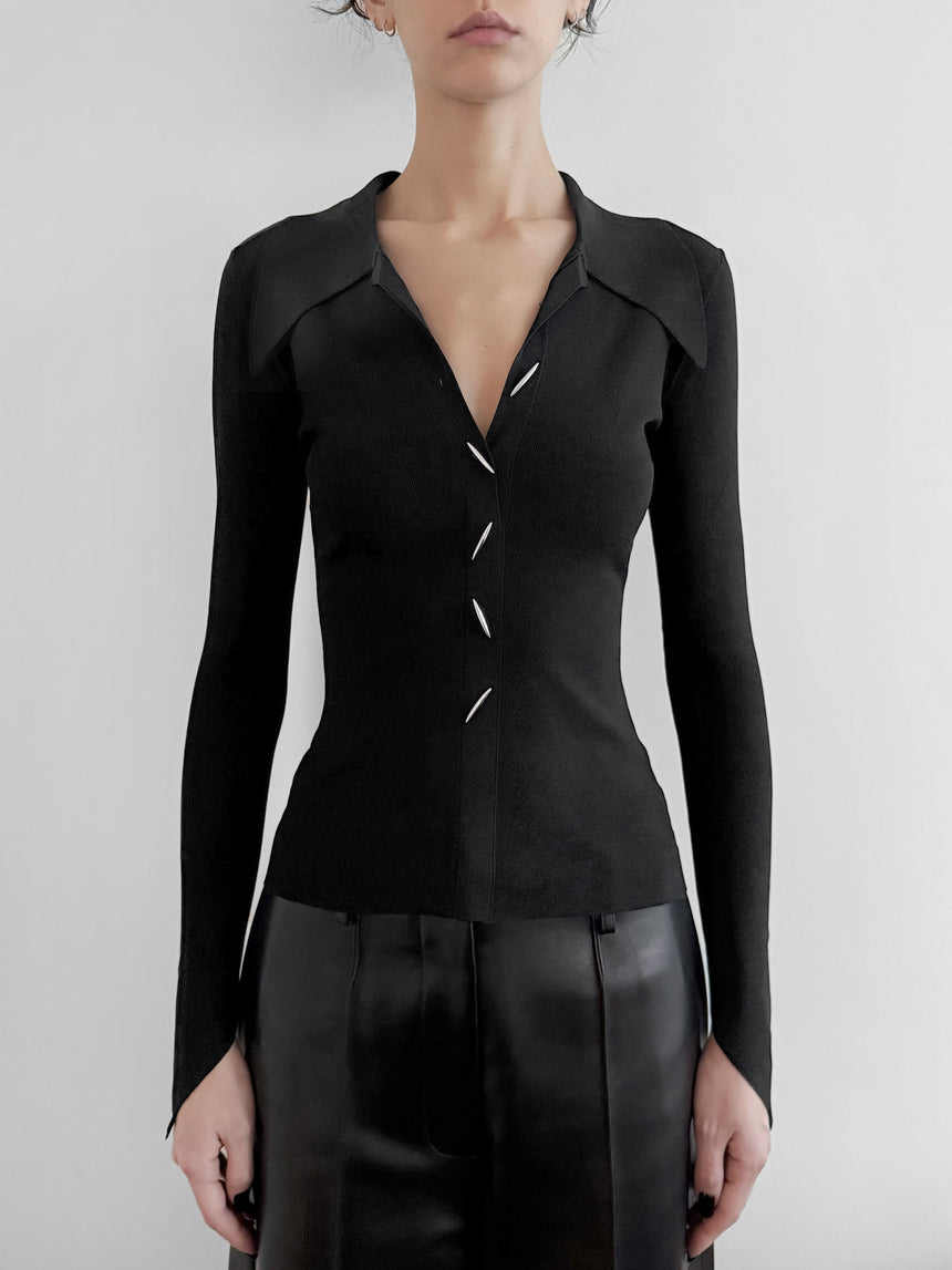 ANGULAR RIBBED-KNIT STITCHES TOP - BLACK