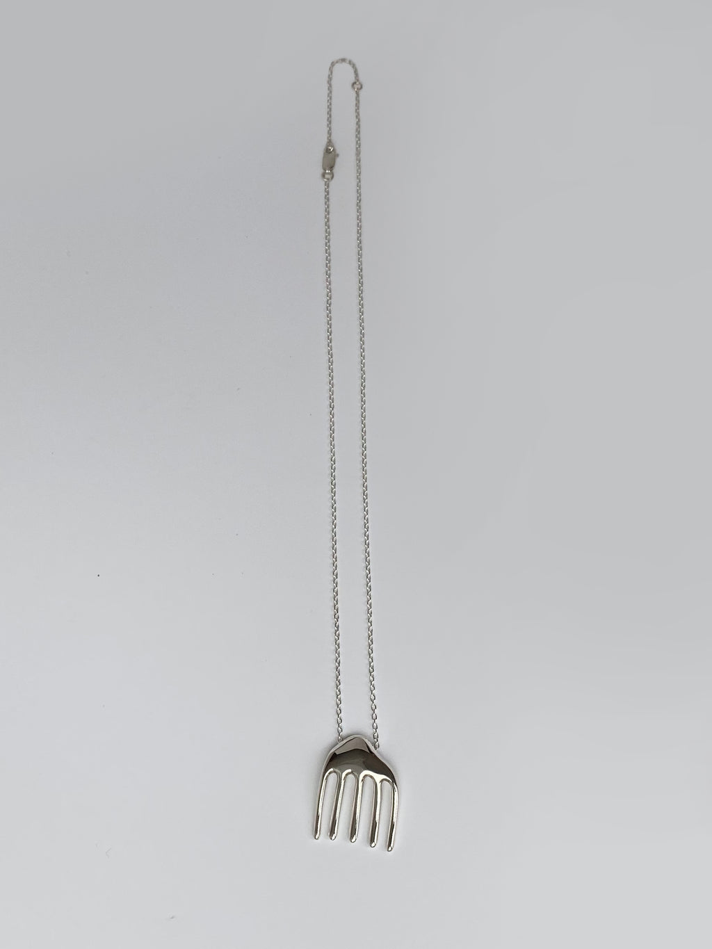 COMB NECKLACE IN SILVER – GRACE LING