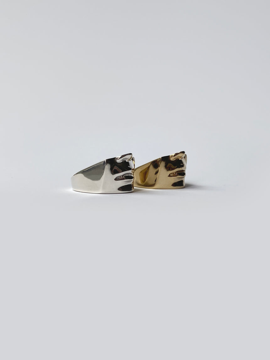 SELF PORTRAIT RING IN GOLD