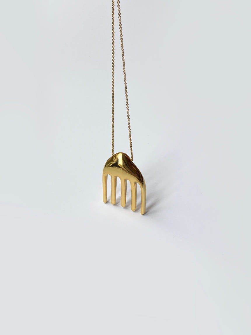 COMB NECKLACE IN GOLD (LAST 1 LEFT)