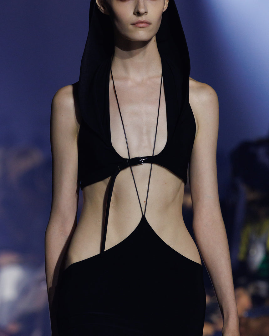 (SS26 PRE-ORDER) BELTED HOOD BRALETTE - BLACK