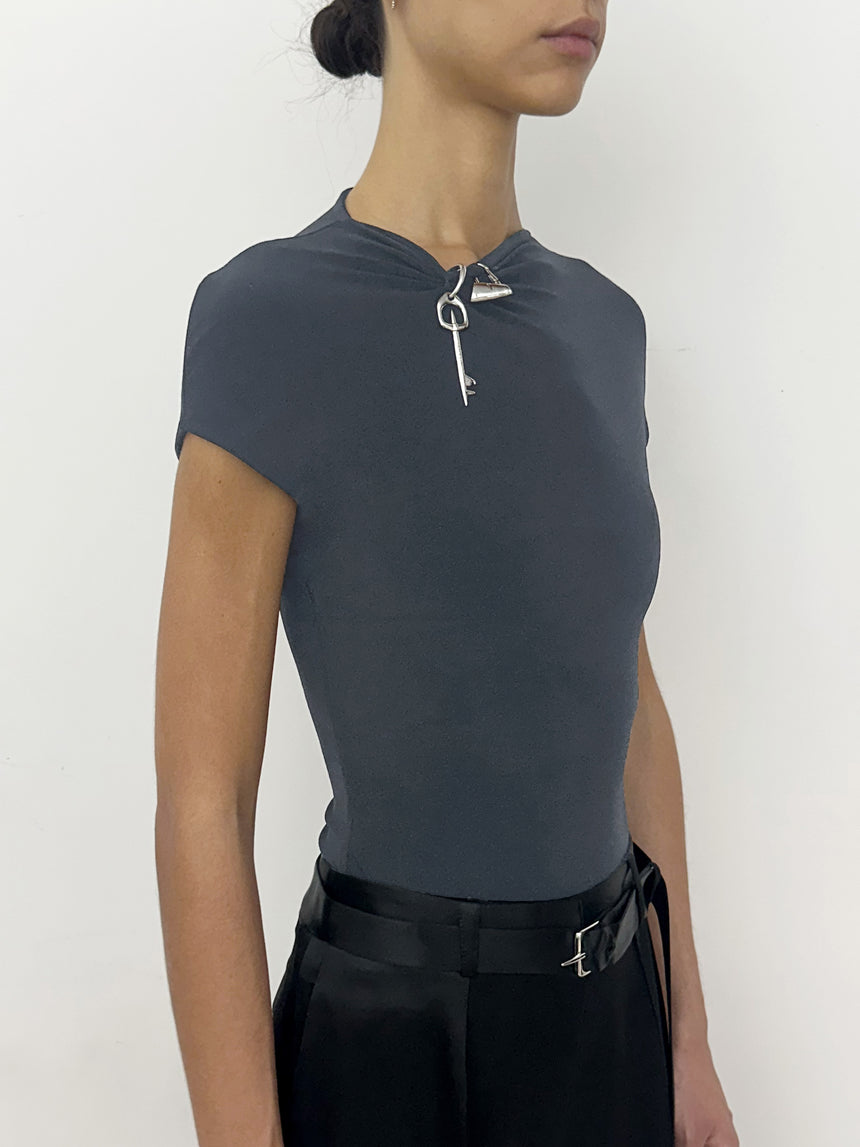 RELIC CHARMS TOP - GREY