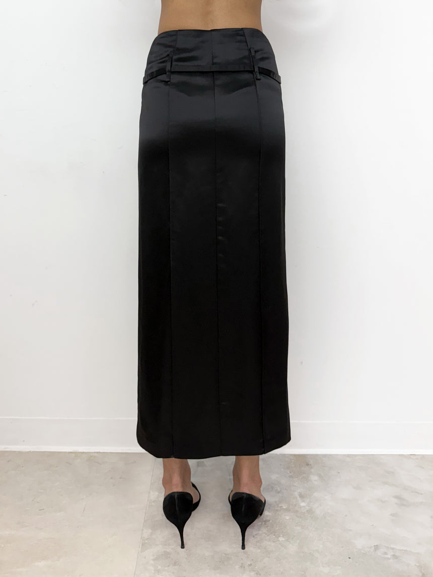 (SS26 PRE-ORDER) RELICS BELTED SLIT SKIRT (LIQUID SATIN) - BLACK