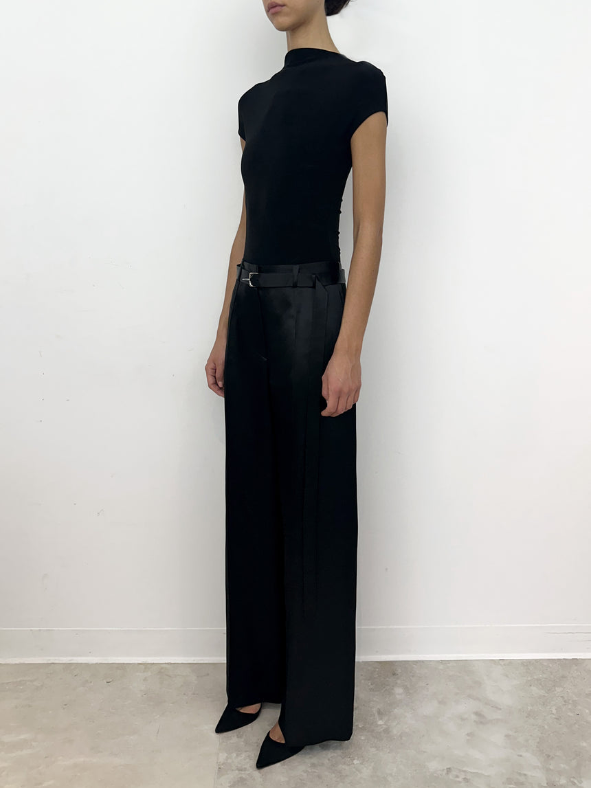 (SS26 PRE-ORDER) LOGO TAG SEMI-MOCK NECK TOP BODYSUIT - BLACK