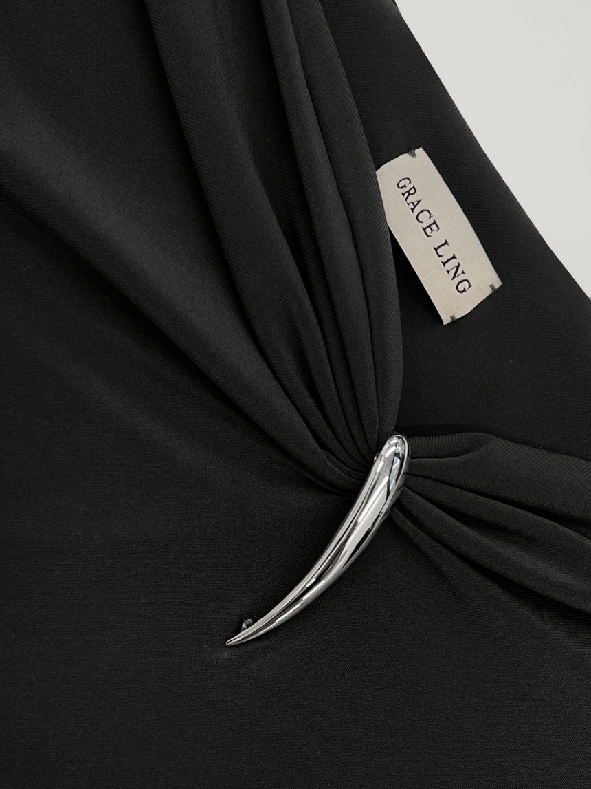 (FW25 Pre-order) CLAW ONE SHOULDER TOP - BLACK