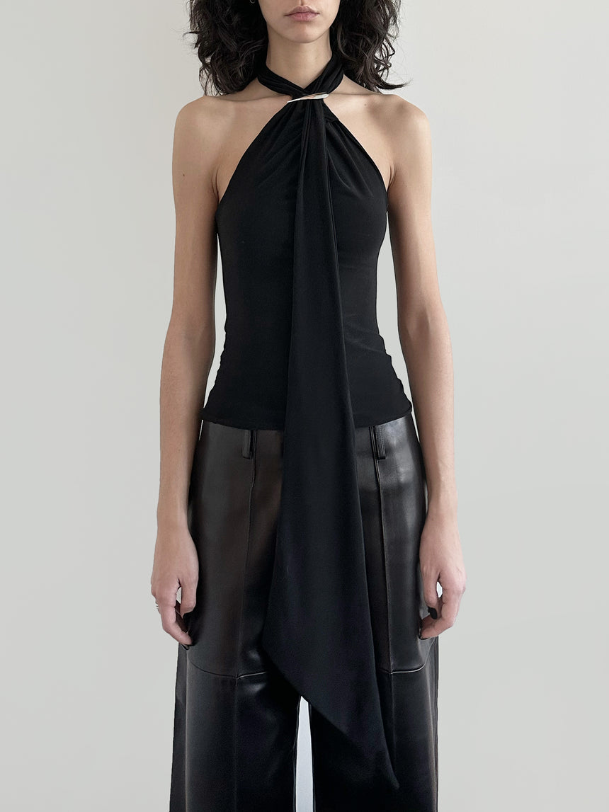 (FW25 Pre-order) CLAW HALTER SCARF TOP - BLACK